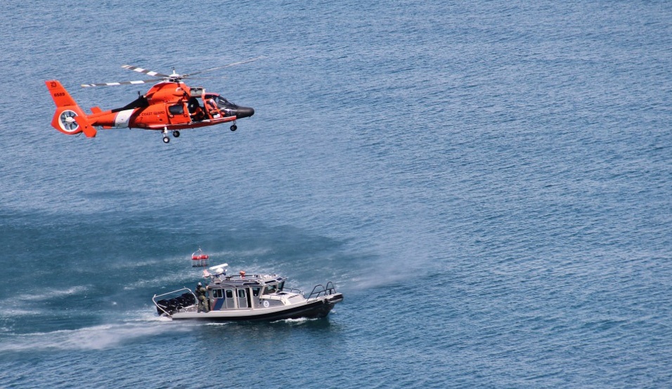 Air Station Detroit conducts hoist with CBP