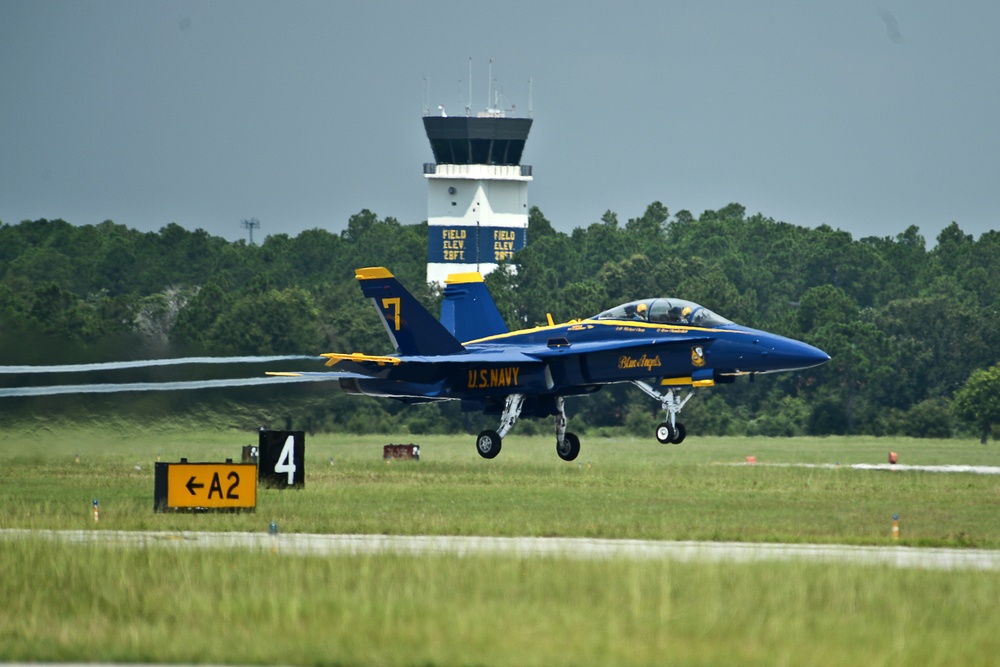 Pilot proficiency training flight