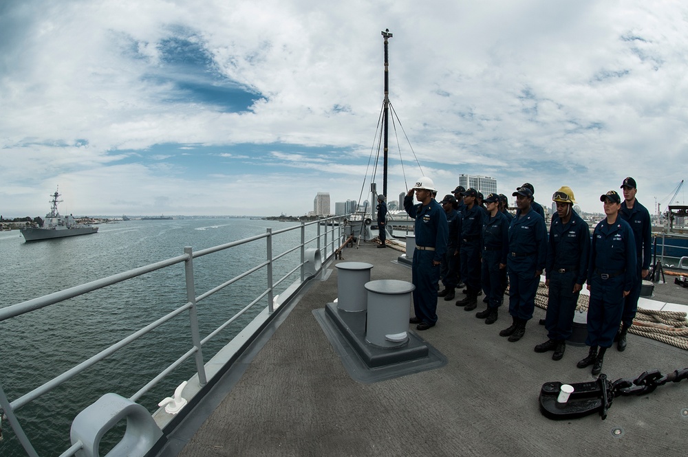 DVIDS - Images - USS Harpers Ferry [Image 1 of 2]