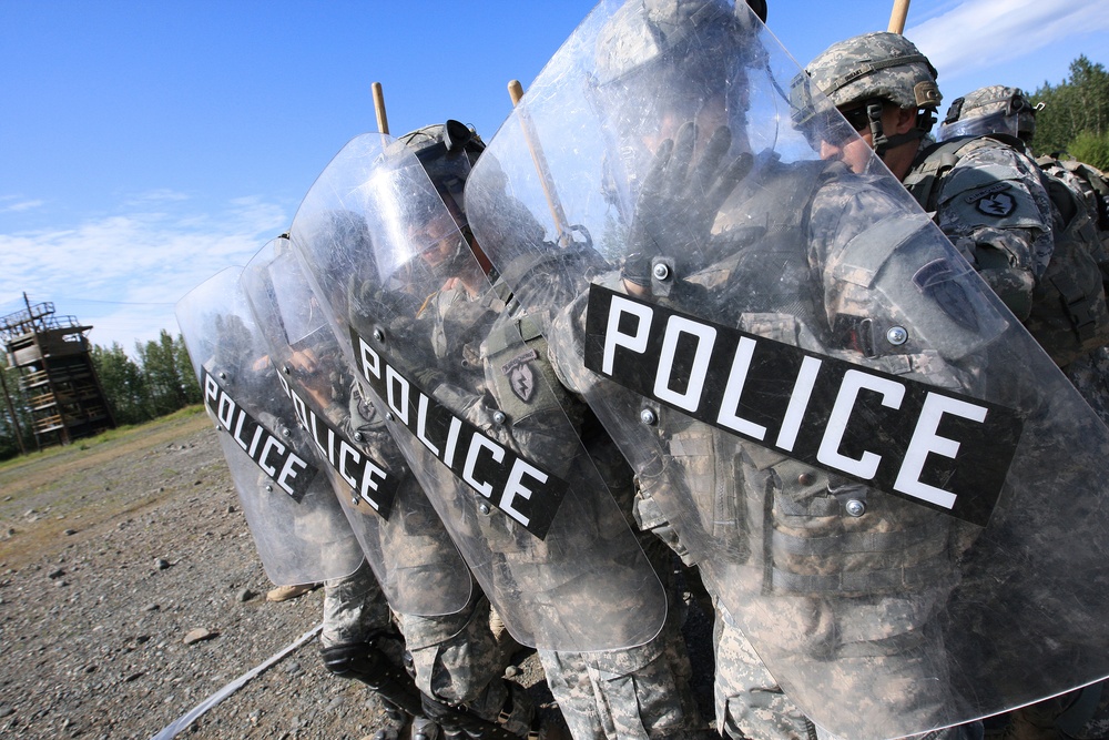 Alaska soldiers conduct civil disturbance training