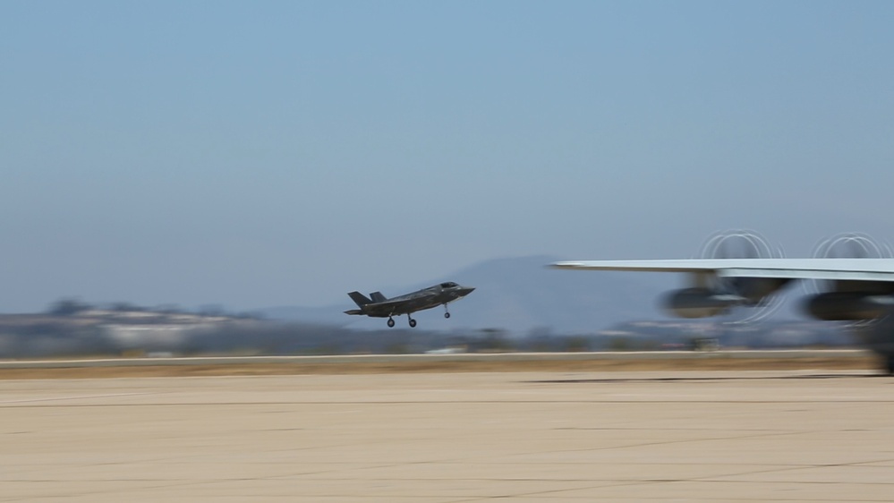 The Lightning II strikes aboard MCAS Miramar