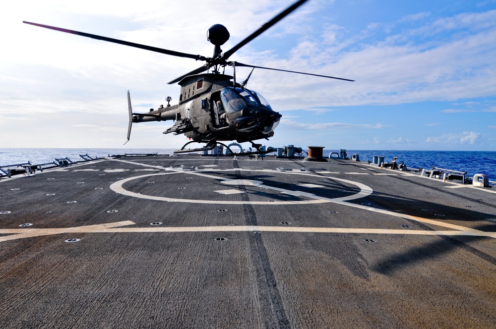 25th CAB, Navy perform deck landings