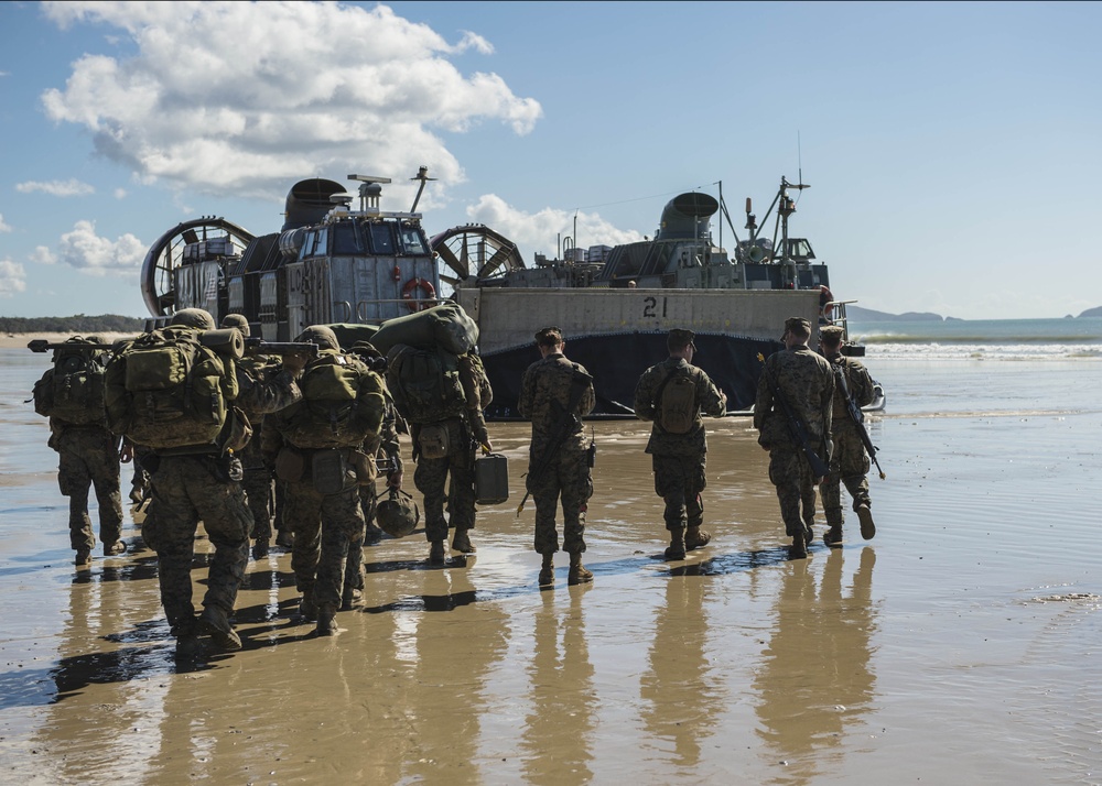 Marines returning to USS Bonhomme Richard