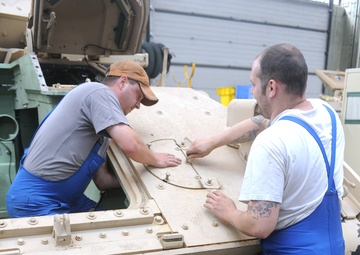 End of an era: Final Heavy BCT Bradleys depart Germany