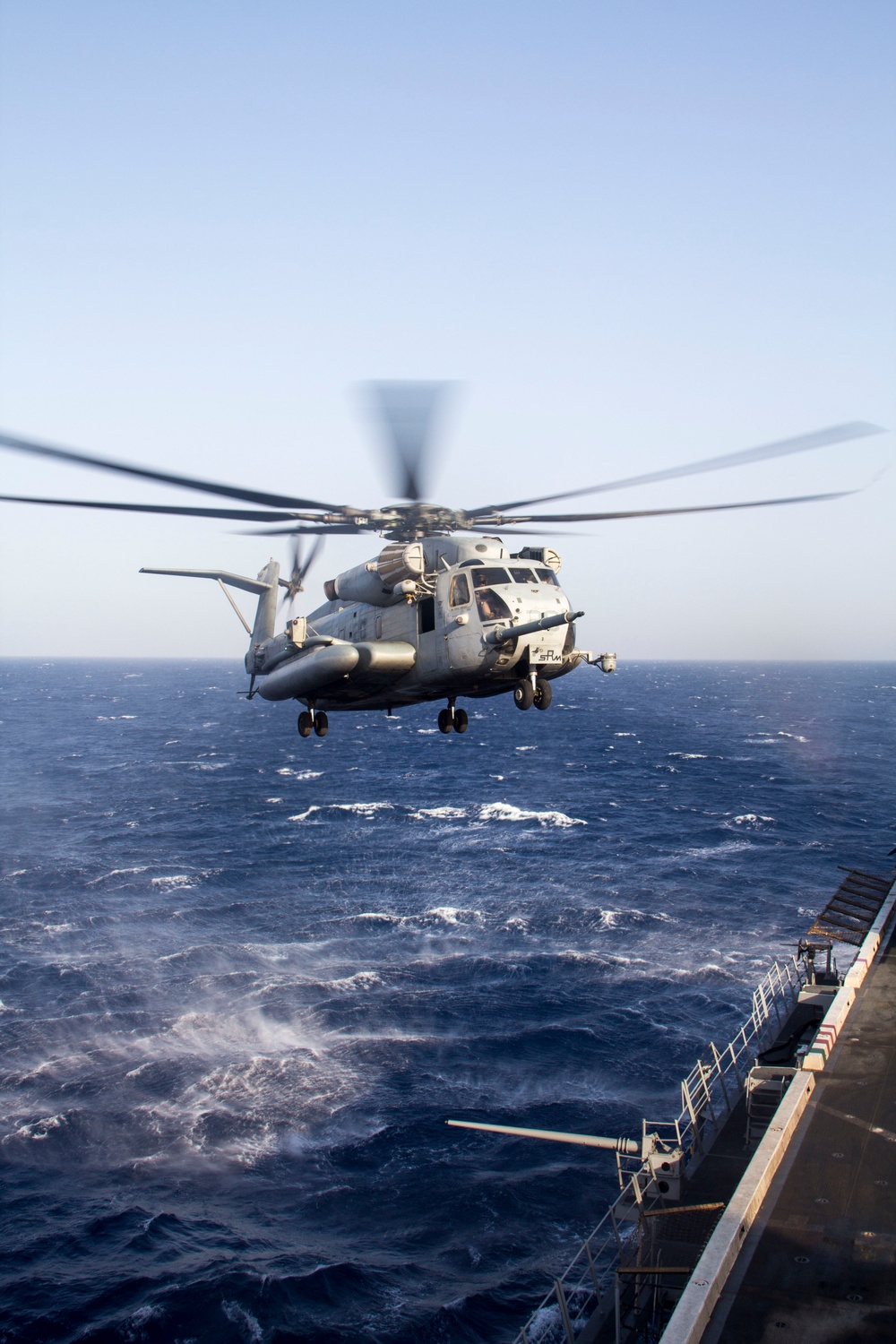 CH-53E flight deck ops
