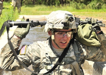 Sustainment Brigade soldiers rise to Muleskinners Challenge VII