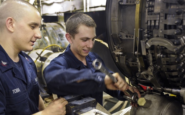 Nimitz in Gulf of Oman