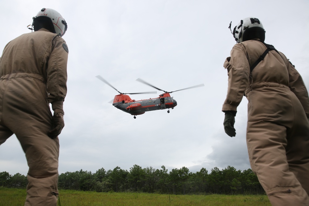 VMR-1 conducts hoist training