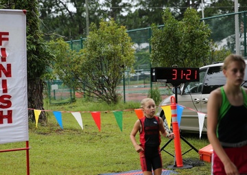 Cherry Point children ‘tri’ hard