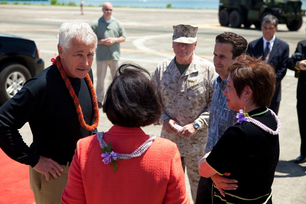 The Honorable Chuck Hagel's visit to Marine Corps Air Station, Kaneohe Bay