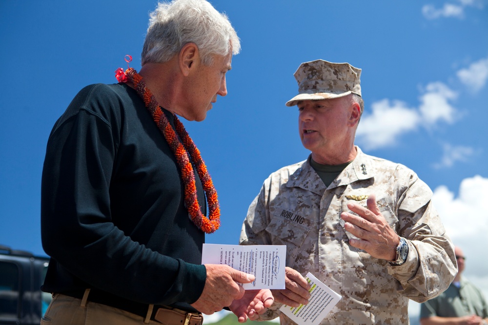 The Honorable Chuck Hagel's visit to Marine Corps Air Station, Kaneohe Bay