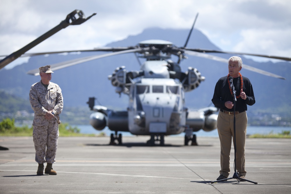 The Honorable Chuck Hagel's visit to Marine Corps Air Station, Kaneohe Bay