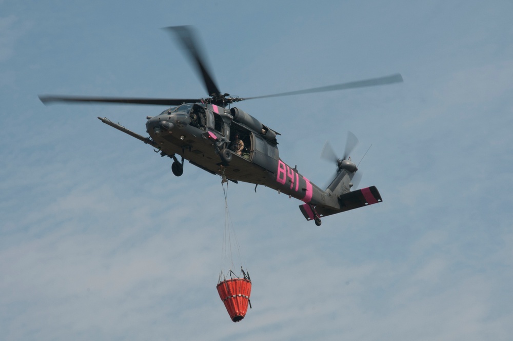 California National Guard fight Rim fire near Yosemite