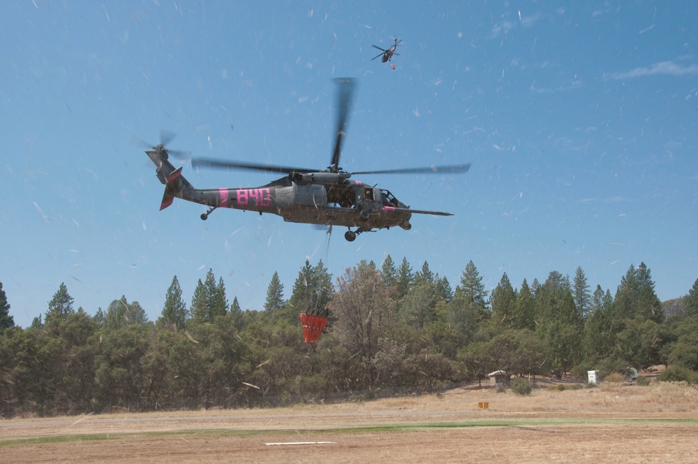 California National Guard fight Rim fire near Yosemite