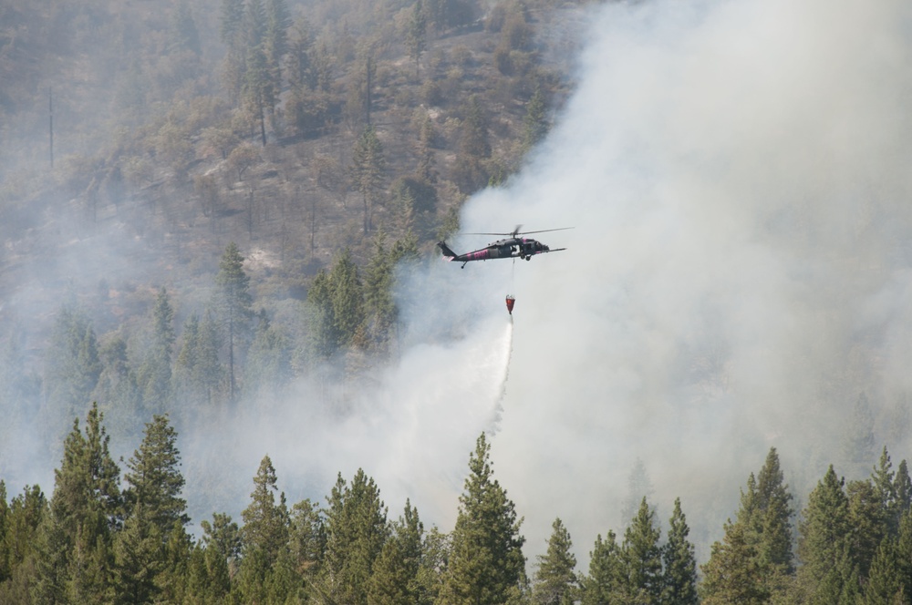 California National Guard fights Rim fire near Yosemite