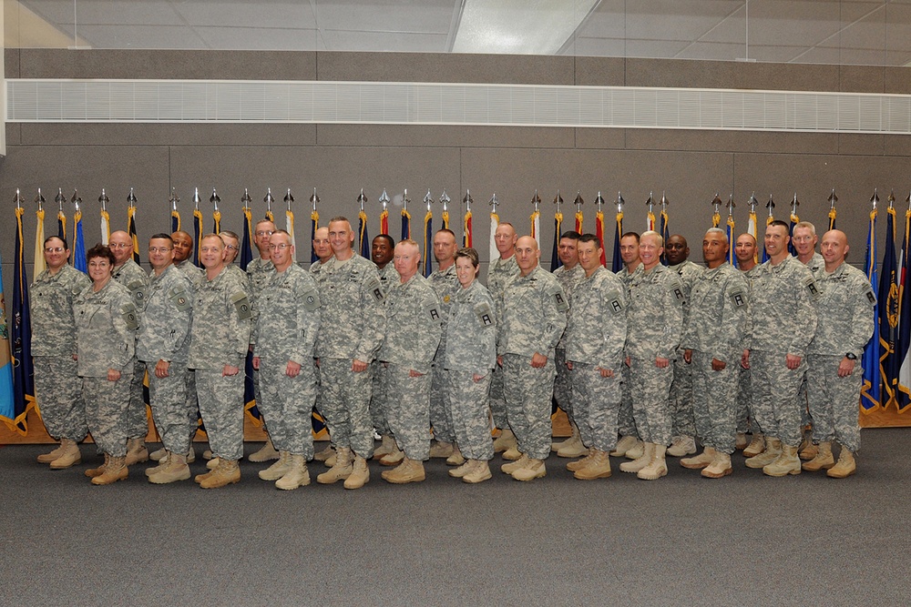 85th Support Command hosts First Army, Division-West command team Army Reserve orientation brief