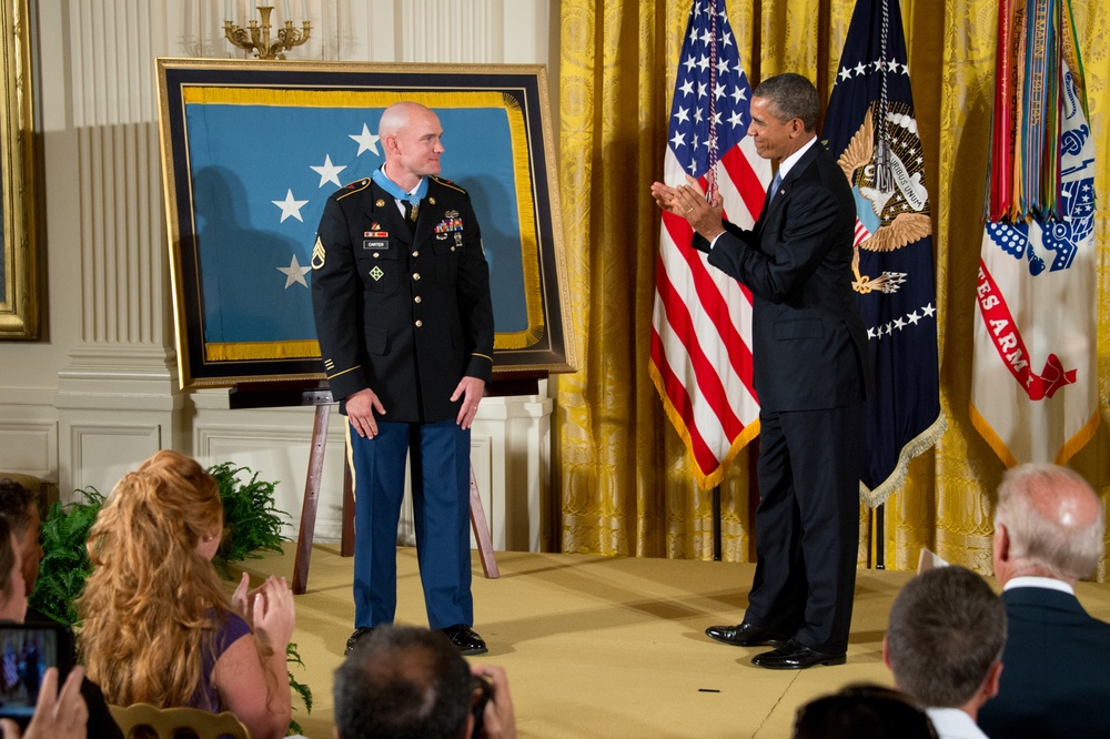 Staff Sgt. Ty Carter receives Medal of Honor