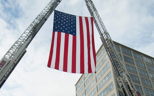 Stennis sailors march in military appreciation parade