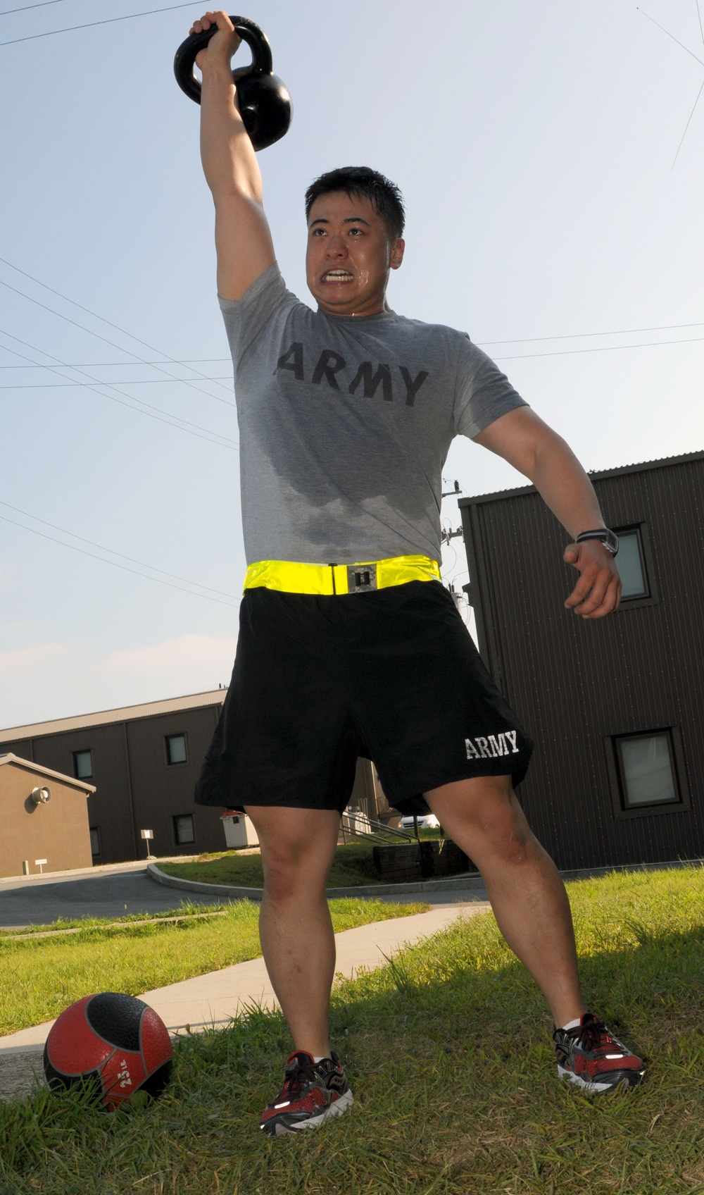 Soldiers stay physically fit in nature’s gym