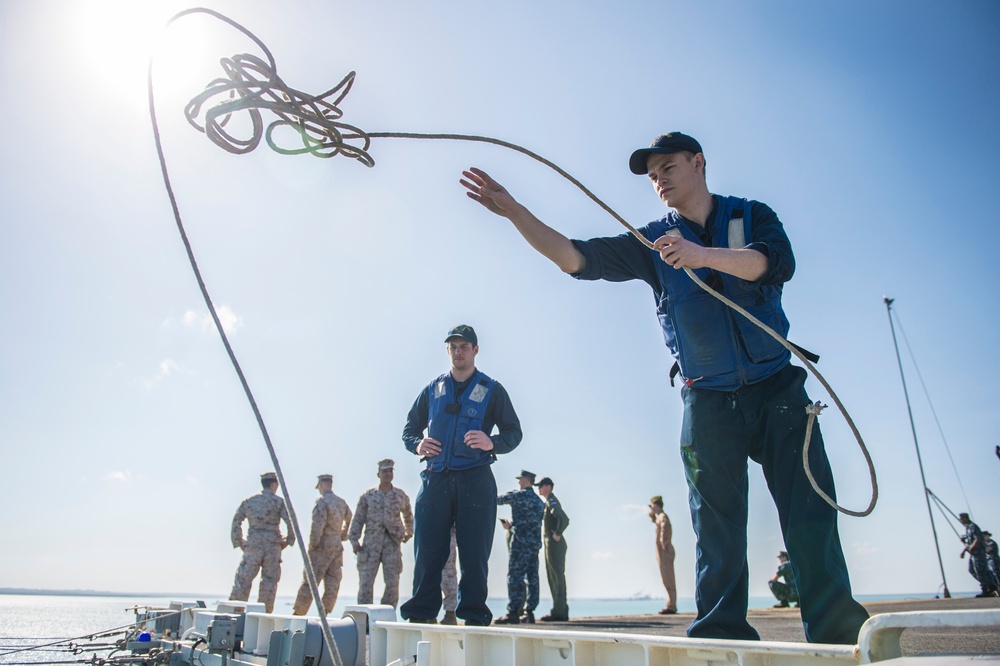 USS Bonhomme Richard arrives in Darwin
