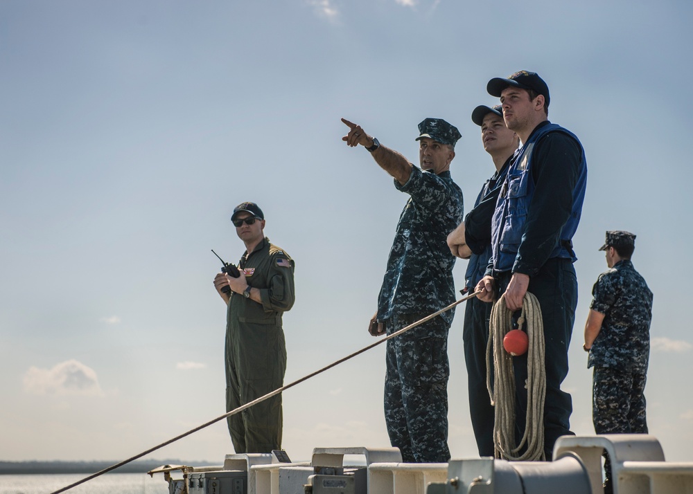 USS Bonhomme Richard arrives in Darwin