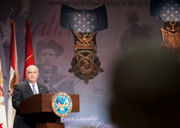 MOH recipient Staff Sgt. Carter inducted into Pentagon Hall of Heroes
