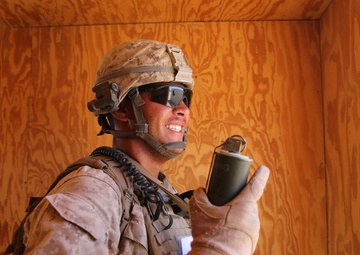 Marines mentor, allow ANA to take lead during mock raid