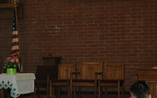 VR-55 holds memorial for fellow sailor