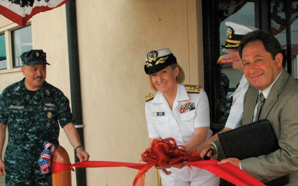 COMNAVRESFOR attends ribbon cutting forn new training facility