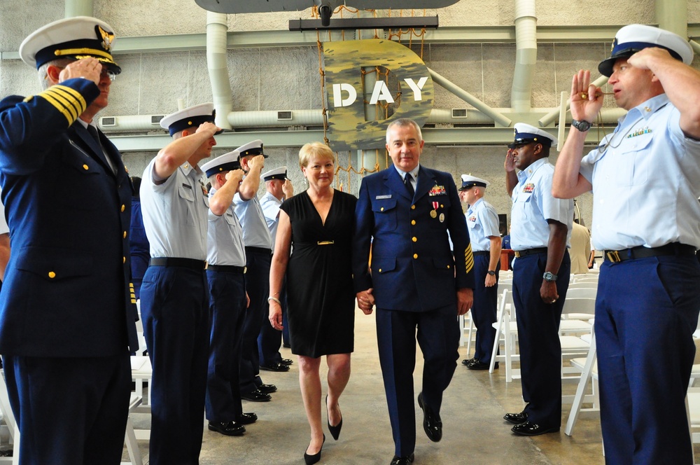 US Coast Guard Senior Chief Petty Officer Bob Breaker retirement ceremony