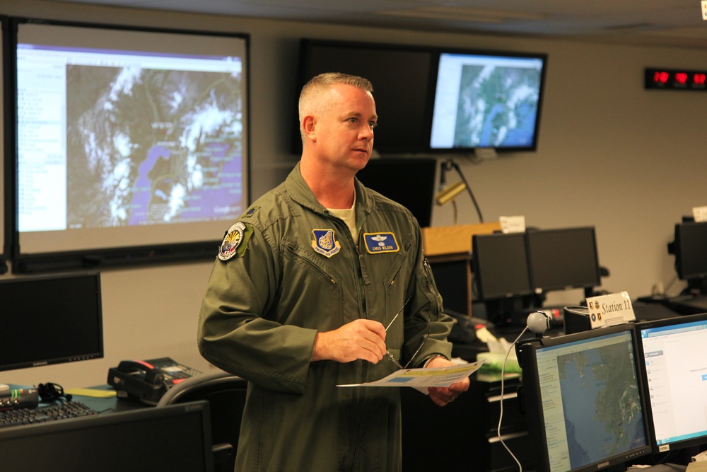 Command center brief for NORAD exercise Vigilant Eagle 13