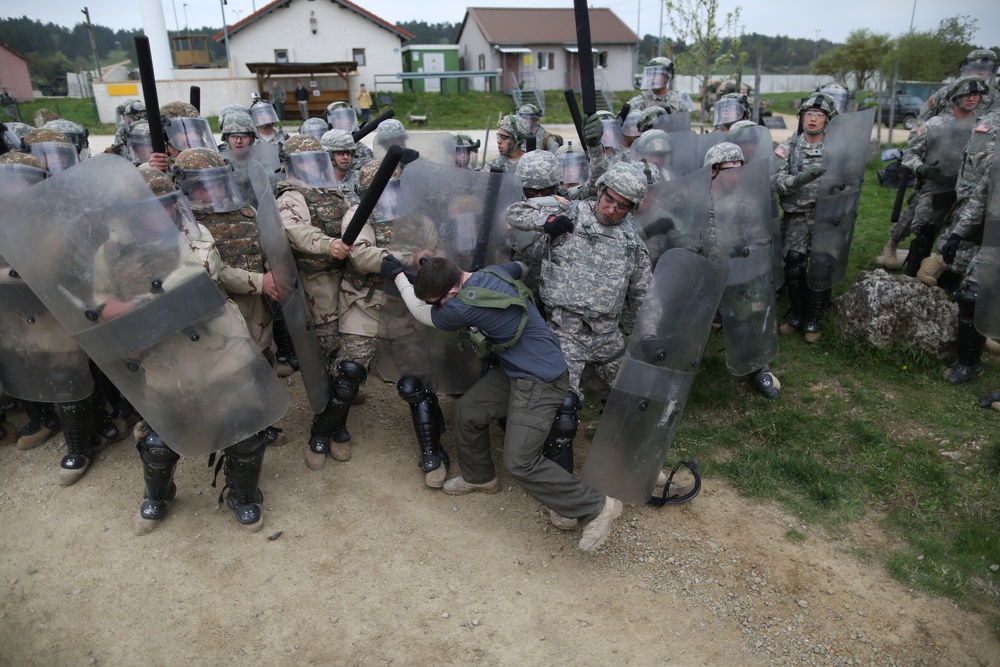 525th Battlefield Surveillance Brigade Kosovo force training exercise