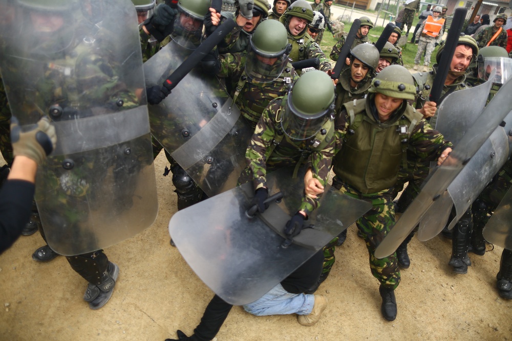 525th Battlefield Surveillance Brigade Kosovo force training exercise