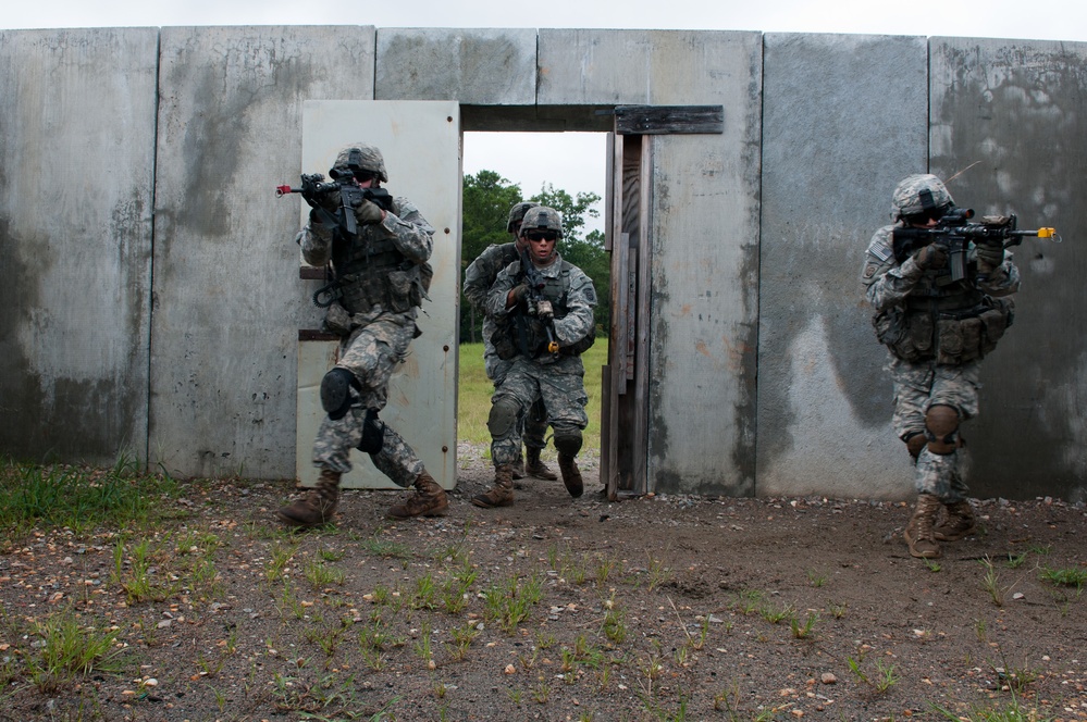 Paratroopers get back to the basics with Battle Drill 1