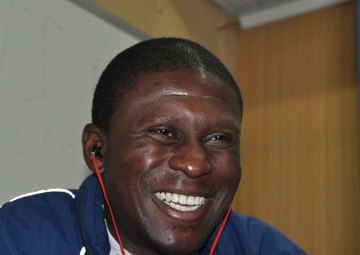 Birth through Wi-Fi, expectant father sees all