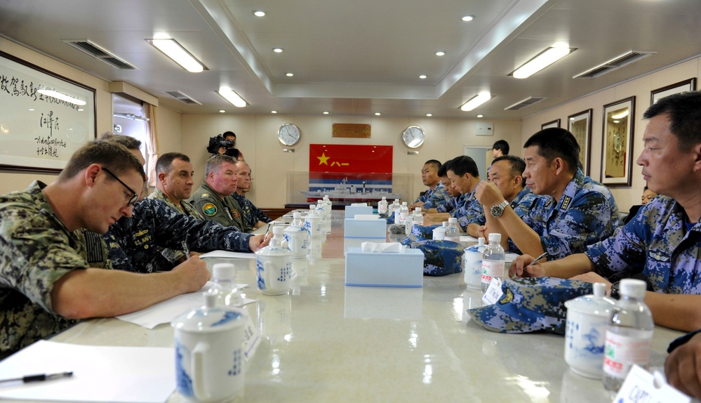 US and Chinese military MIO exercise