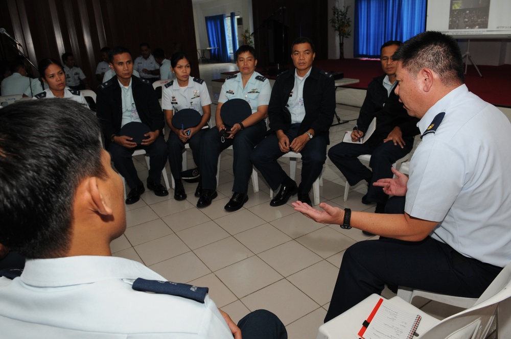 Hawaii National Guard air defense experts share with Philippine Air Force partners