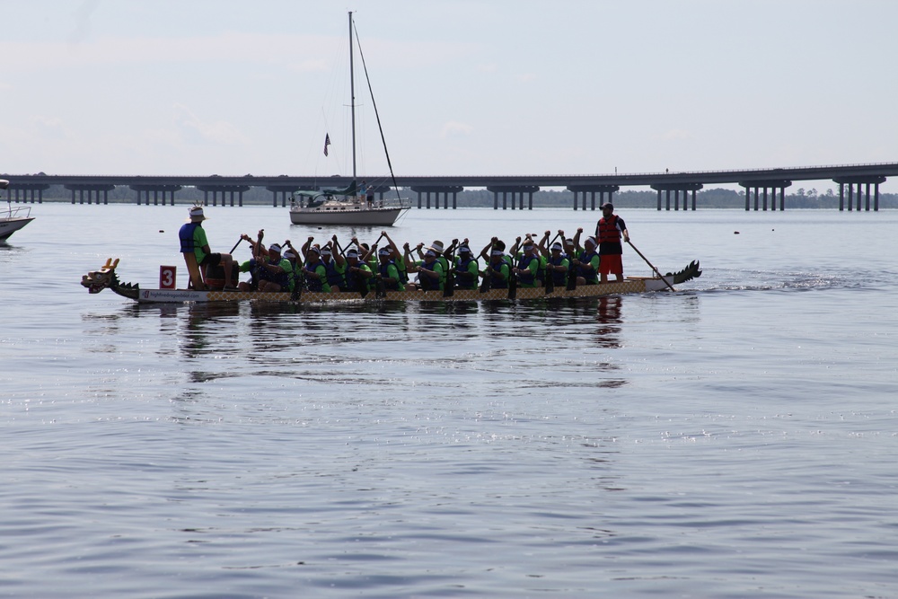 Marines, Sailors participate in Dragon Boat Race