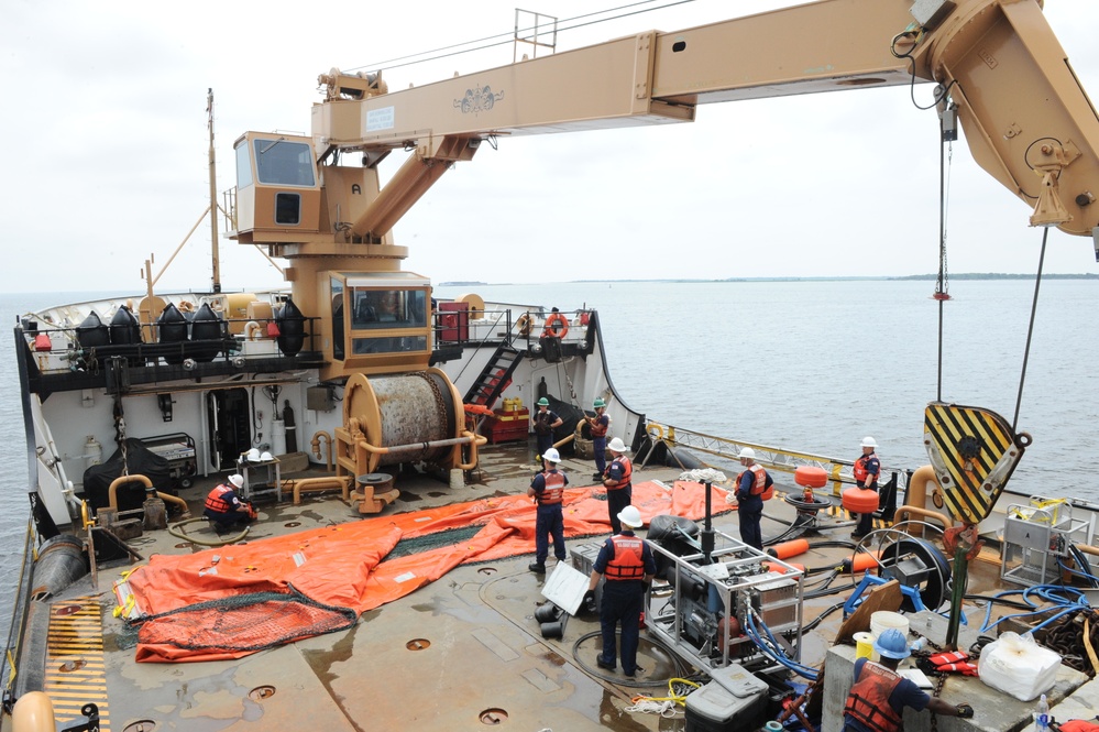 Coast Guard Cutter Oak oil spill exercise