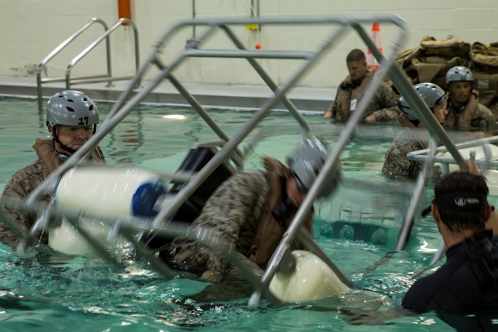 CLB-22 Marines complete helo dunker training