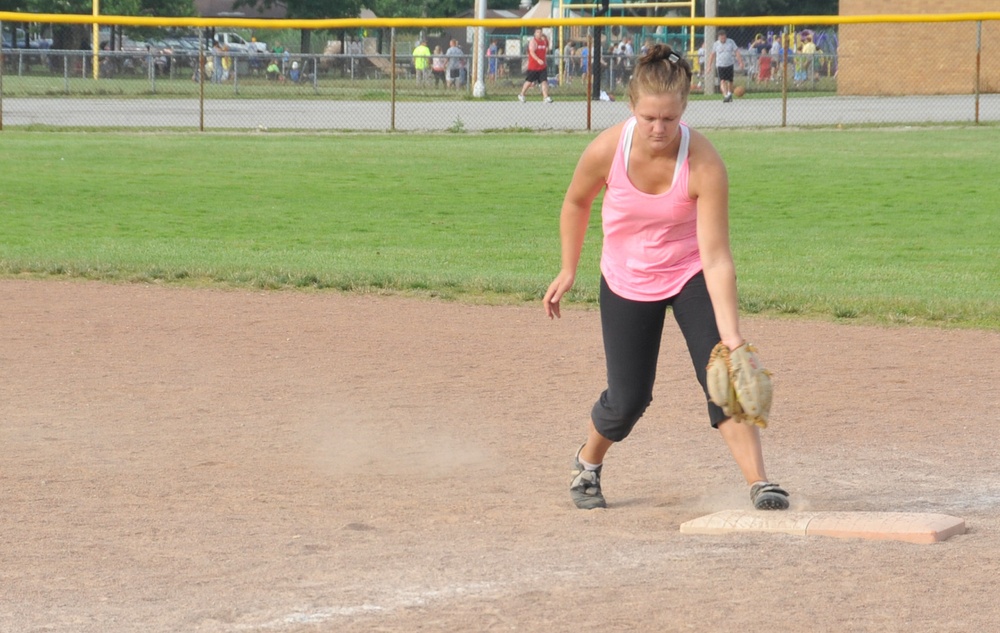 D9 softball