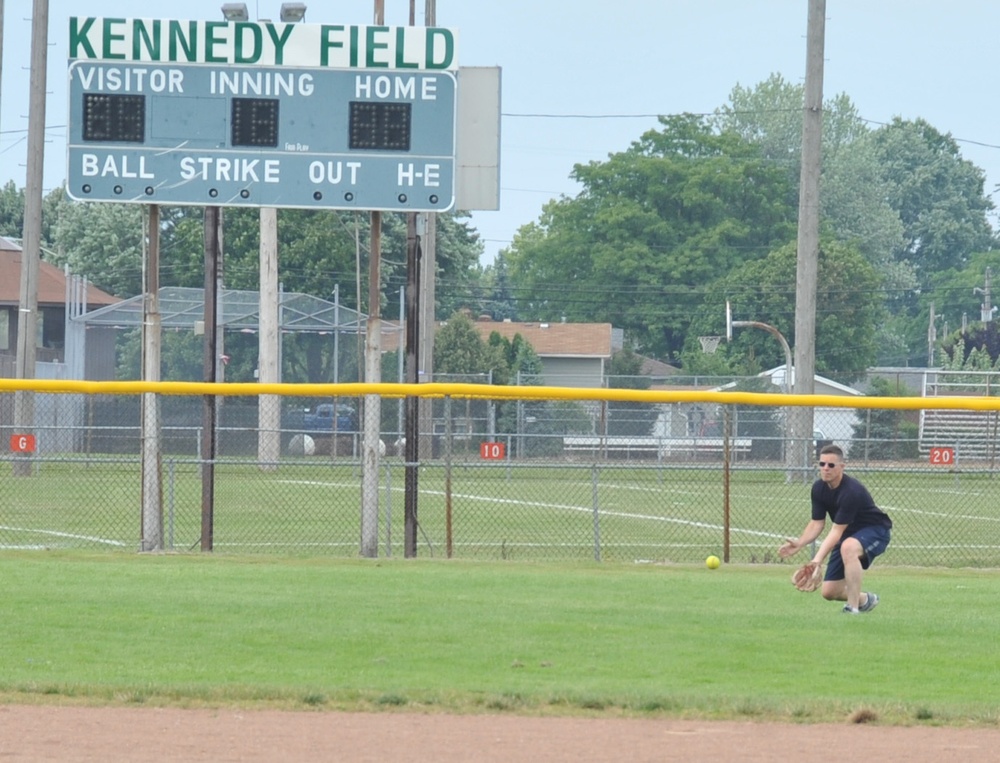 D9 softball