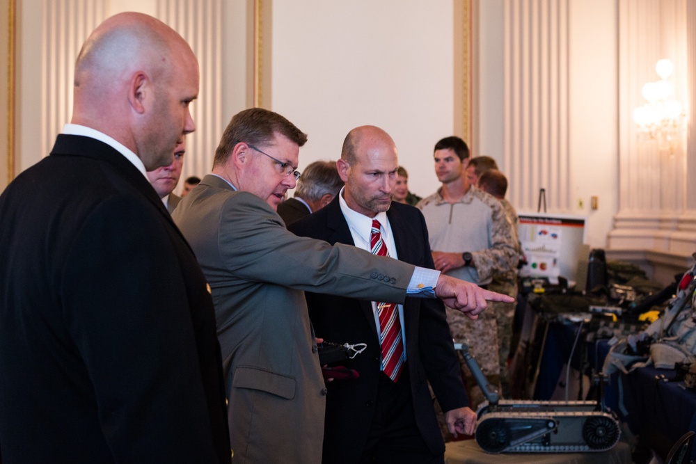 Navy EOD showcases unique capabilities on Capitol Hill