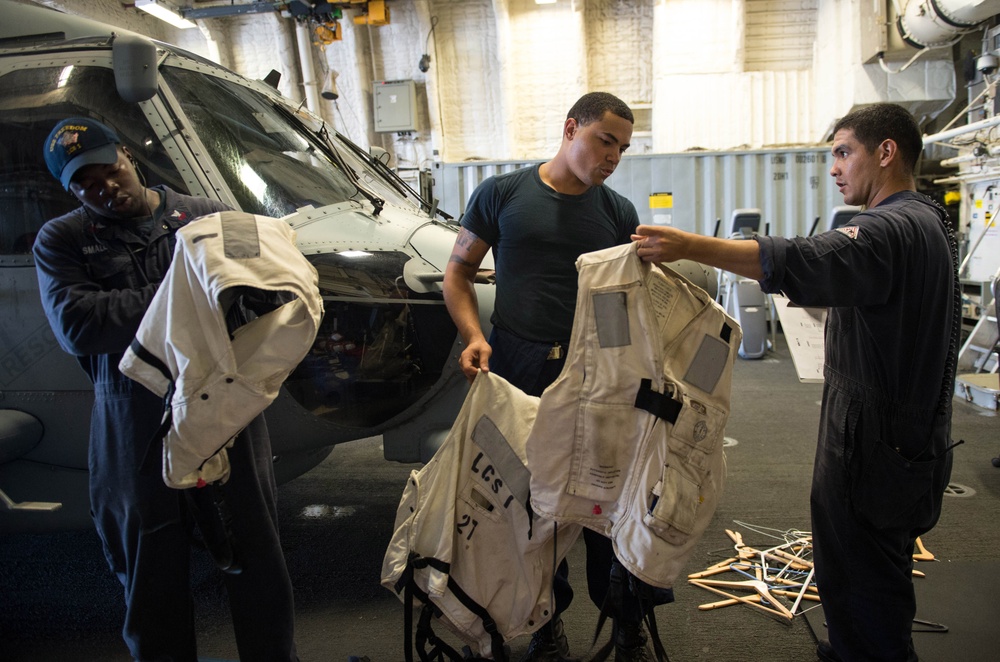 DVIDS Images USS Freedom operations [Image 1 of 2]