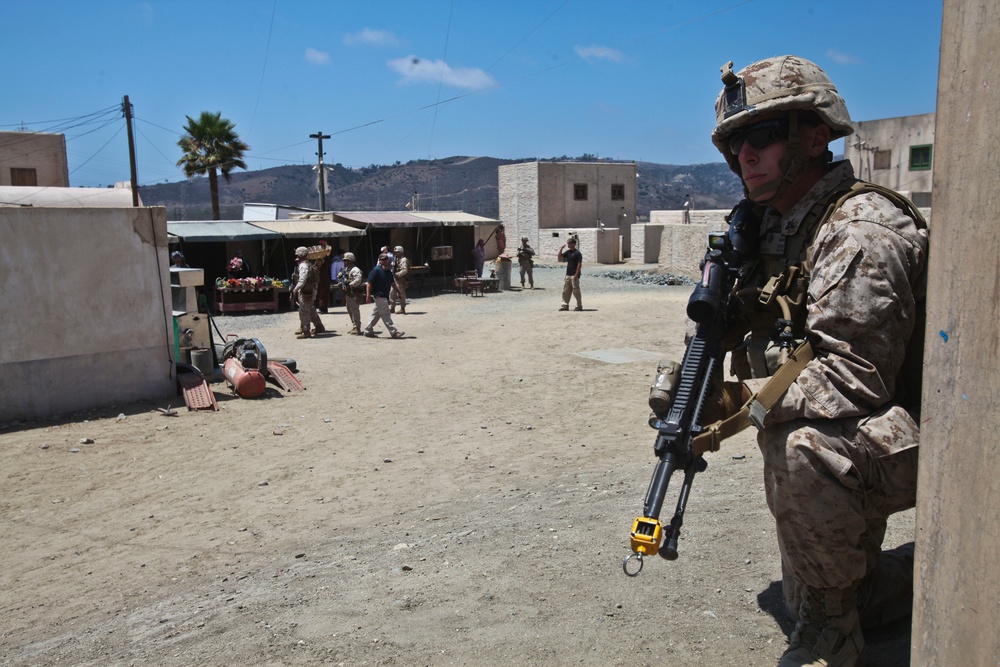 Marines maintain combat, deployment readiness with IIT exercise.