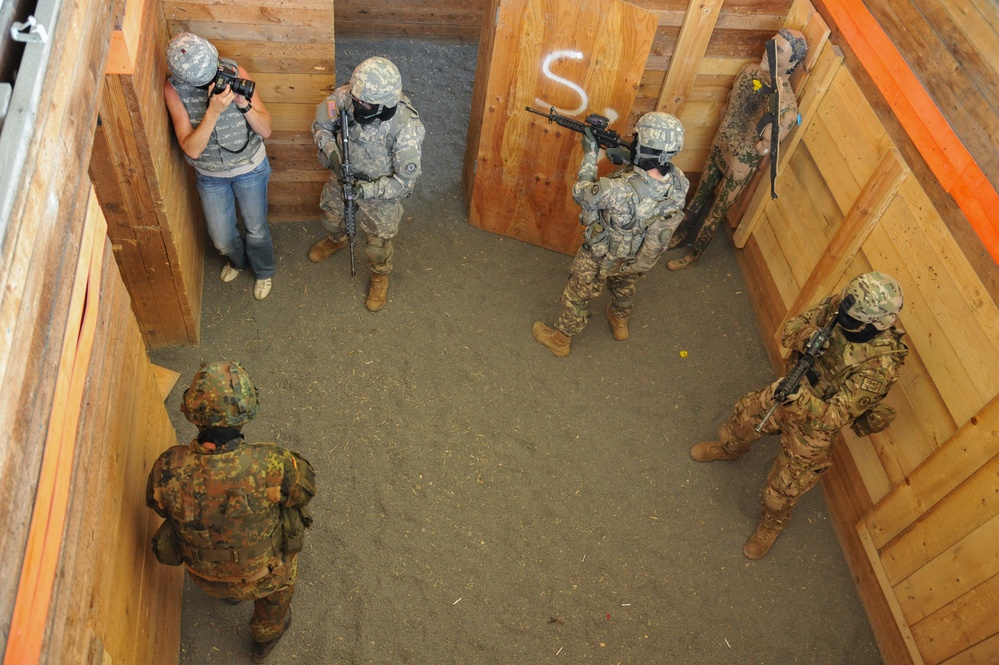 2nd Cavalry Regiment shoot house training