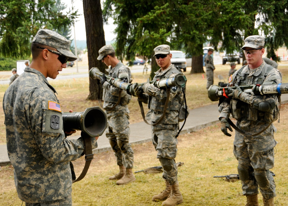 Infantry soldiers demonstrate weapon skills during EIB training