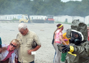 Search and rescue soldiers strut their stuff