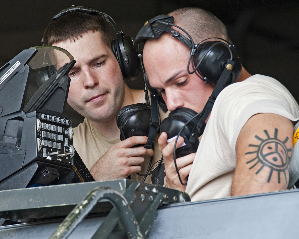 dvids-images-365th-training-squadron-f-16-integrated-avionics