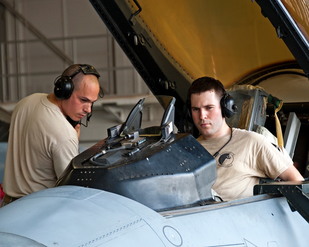 365th Training Squadron, F-16 Integrated Avionics Systems Course